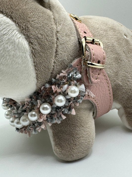 Powder pink 'Perles' harness and matching leash ('gold' buckles)