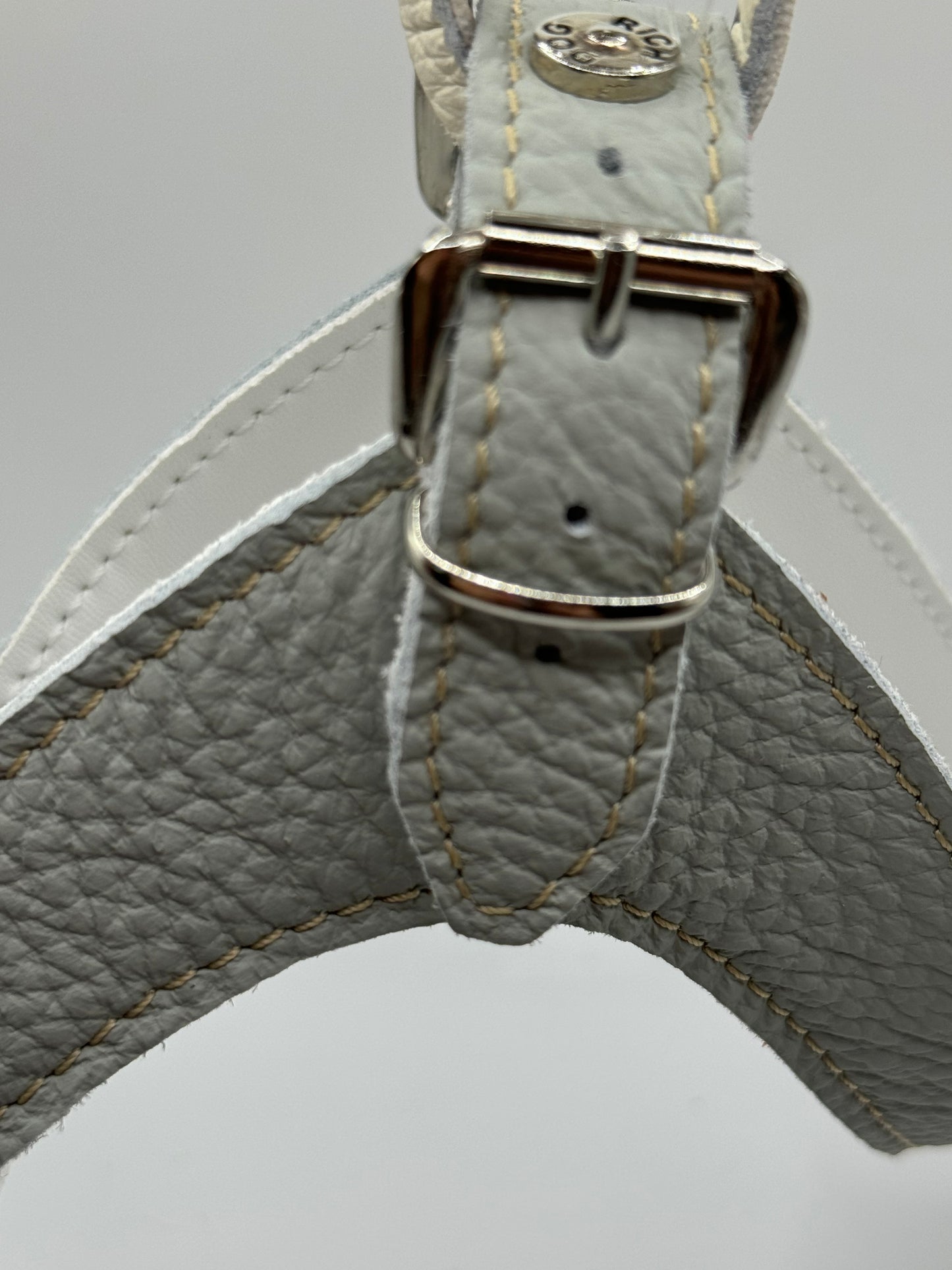 Pearl gray harness